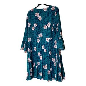 Suzanne‎ Betro Dress Green with Flowers Size 1X